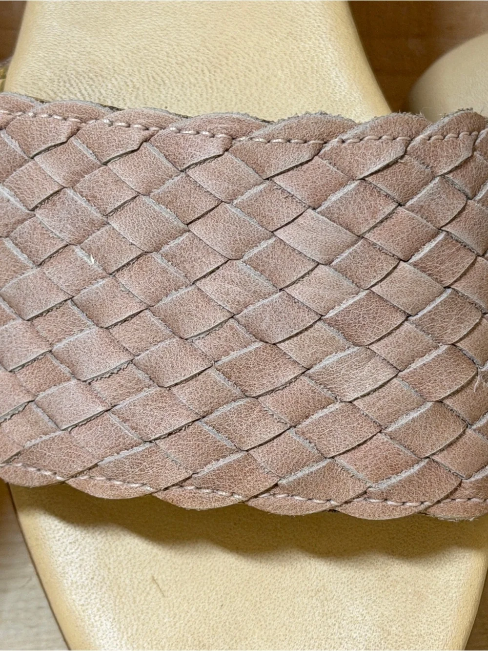 Nisolo stylish woven